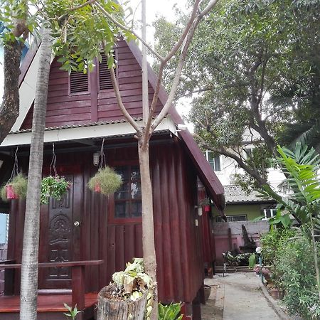 Bnr Resorts Bangkok Bagian luar foto