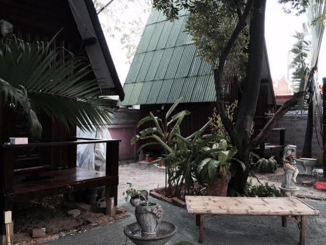 Bnr Resorts Bangkok Bagian luar foto