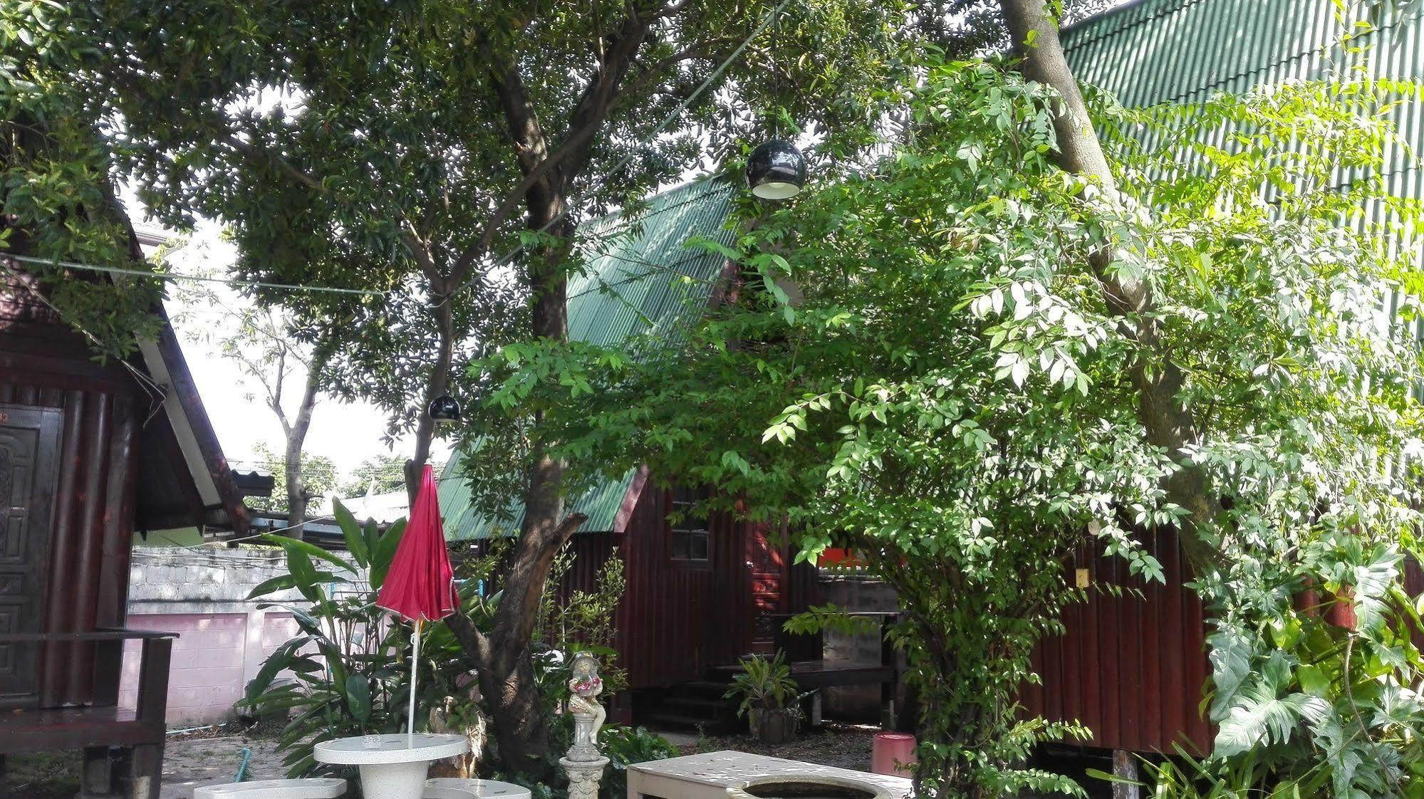Bnr Resorts Bangkok Bagian luar foto