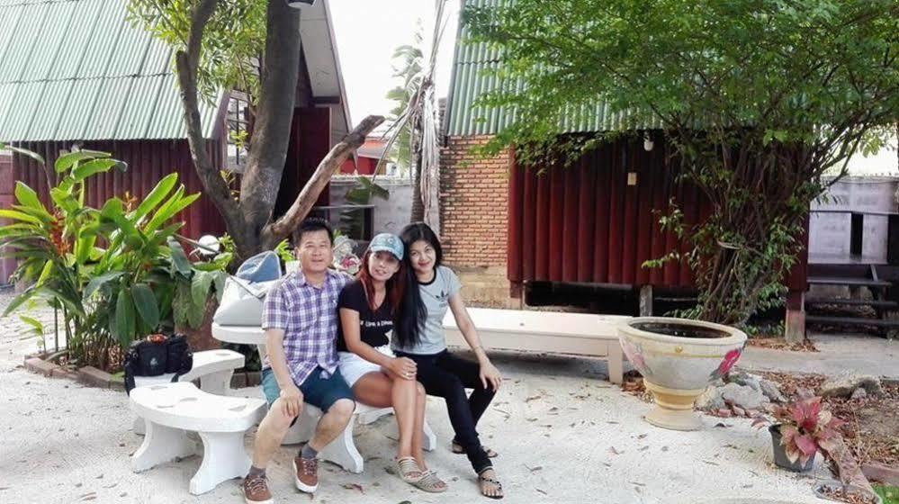 Bnr Resorts Bangkok Bagian luar foto